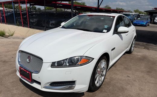 2015 Jaguar XF 20T Premium