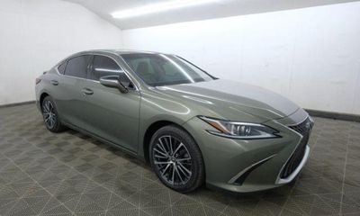 2023 Lexus ES 300H Premium