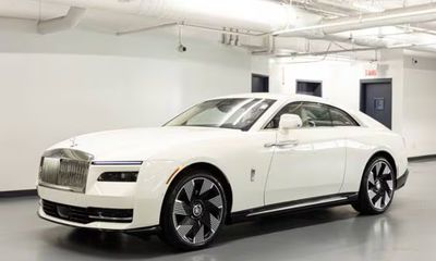 2024 Rolls-Royce Spectre RR