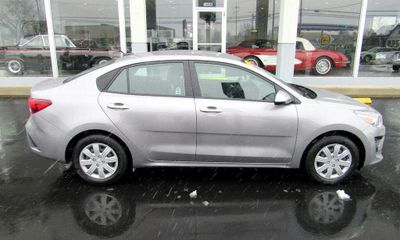 2021 Kia RIO LX S