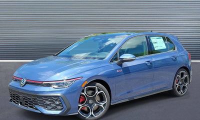 2026 Volkswagen Golf GTI Autobahn