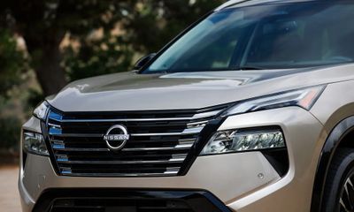 2026 Nissan Kicks MPV SV