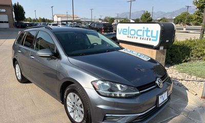 2019 Volkswagen Golf Sportwagen S SE