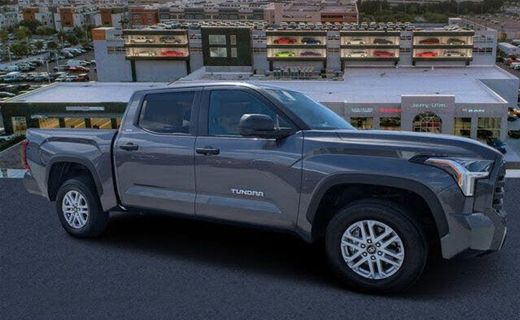 2025 Toyota Tundra SR5