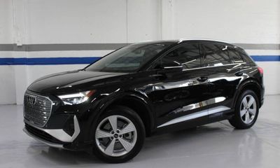 2024 Audi Q4 50 E Tron