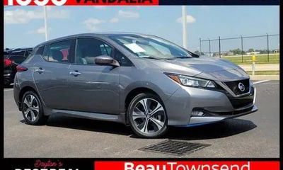2022 Nissan Leaf SL