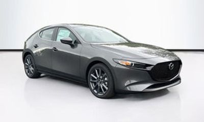 2024 Mazda MAZDA3 Preferred Package