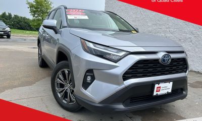 2023 Toyota RAV4 XLE Premium