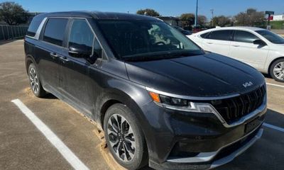 2022 Kia Carnival EX