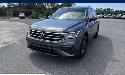 2022 Volkswagen Tiguan SE