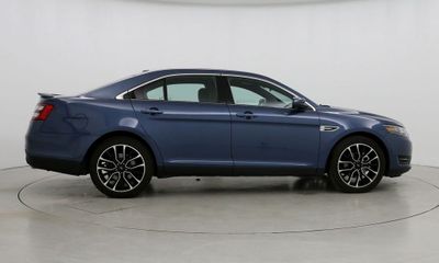 2019 Ford Taurus SEL