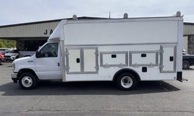 2024 Ford E-450 Super Duty