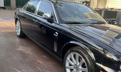 2008 Jaguar XJ Super V8
