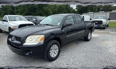 2006 Mitsubishi Raider LS
