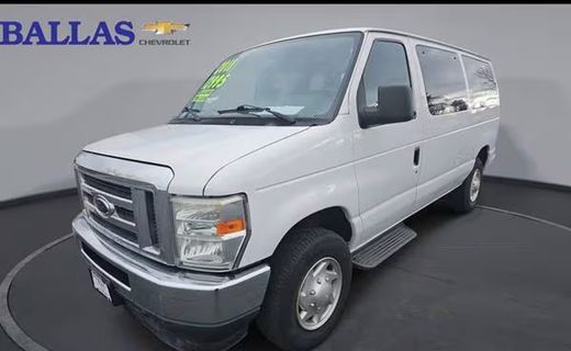 2011 Ford E-350 XLT