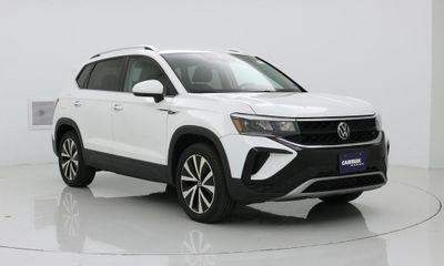 2022 Volkswagen Taos 4Motion SE
