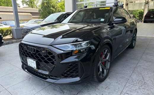 2025 Audi RS Q8 Performance 4 0