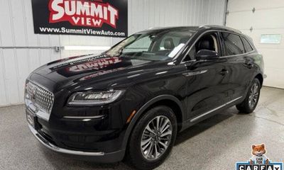 2023 Lincoln Nautilus Standard