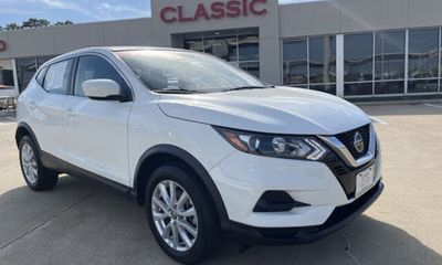 2022 Nissan Rogue Sport S