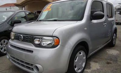 2012 Nissan Cube 18 Base