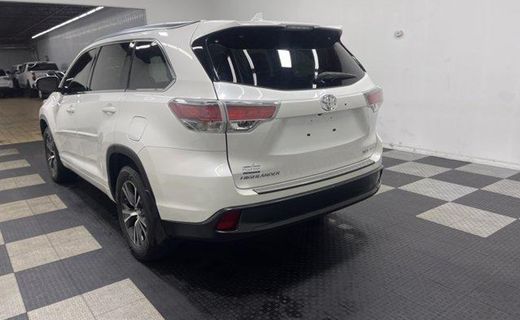 2016 Toyota Highlander Base