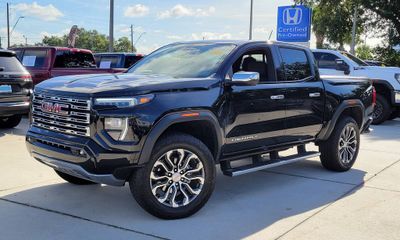 2024 GMC Canyon Denali