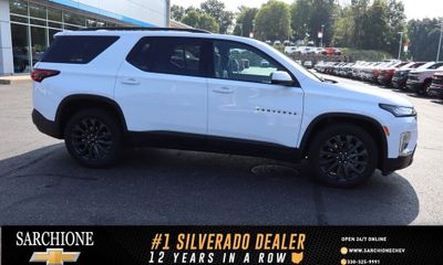 2023 Chevrolet Traverse RS