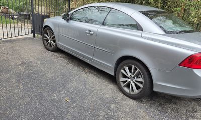2013 Volvo C70 T5