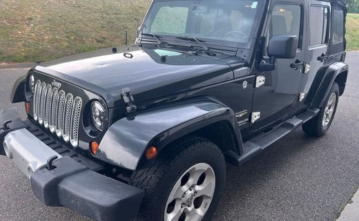 2013 Jeep Wrangler Sahara
