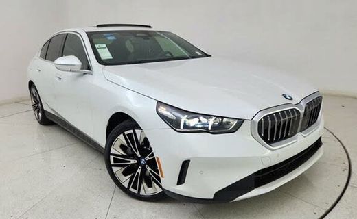 2026 BMW 530I