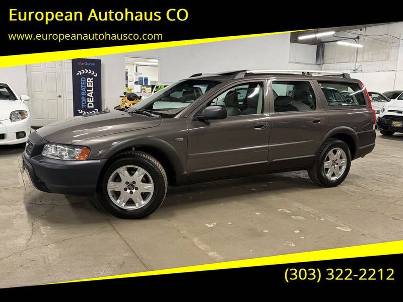 2005 Volvo XC70 — a typically priced live listing