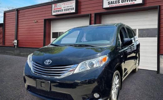 2016 Toyota Sienna XLE