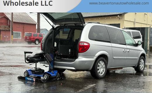 2007 Chrysler Town AND Country Touring