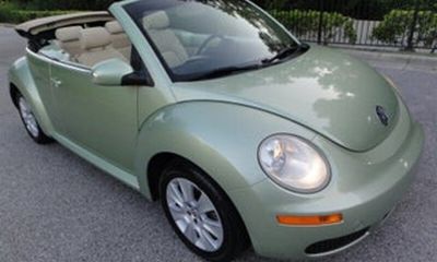 2009 Volkswagen Beetle S