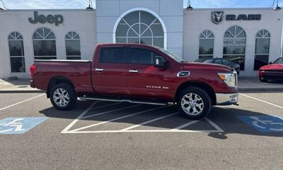 2017 Nissan Titan SV