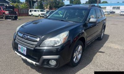 2013 Subaru Outback Touring Moon Roof