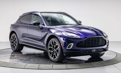 2022 Aston Martin DBX