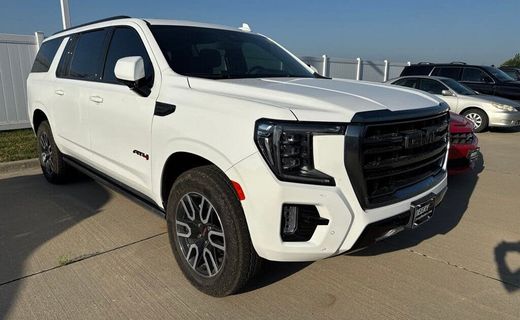 2023 GMC Yukon XL AT4