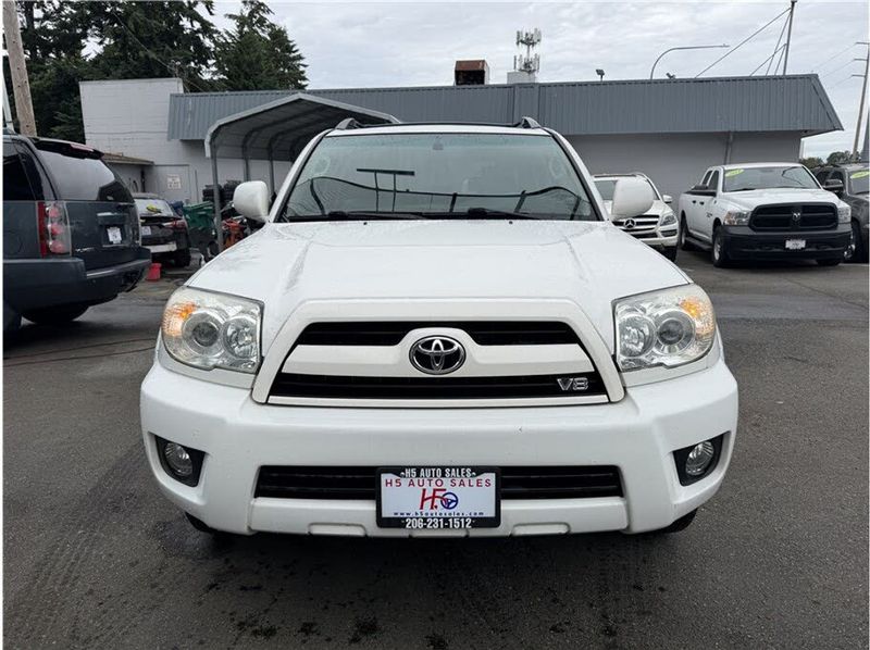 2008 Toyota 4runner — a typically priced live listing