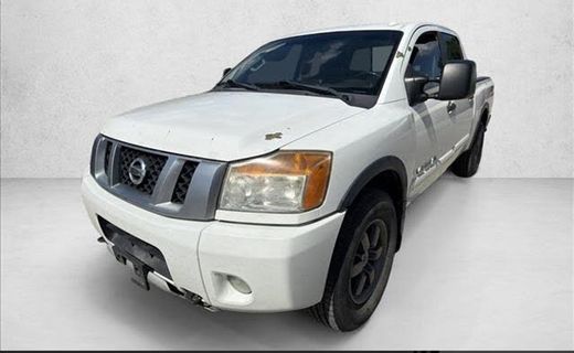 2013 Nissan Titan S