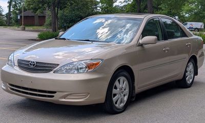 2002 Toyota Camry V6 Leather