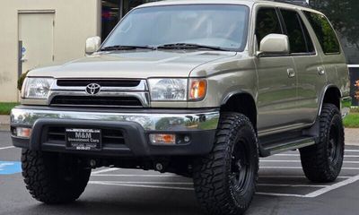 2002 Toyota 4Runner SR5