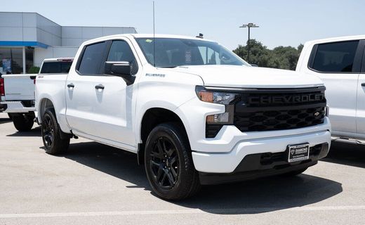 2026 Chevrolet Silverado Custom