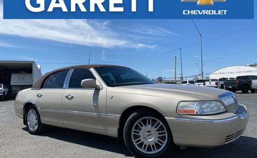 2008 Lincoln Town CAR Signature Limited
