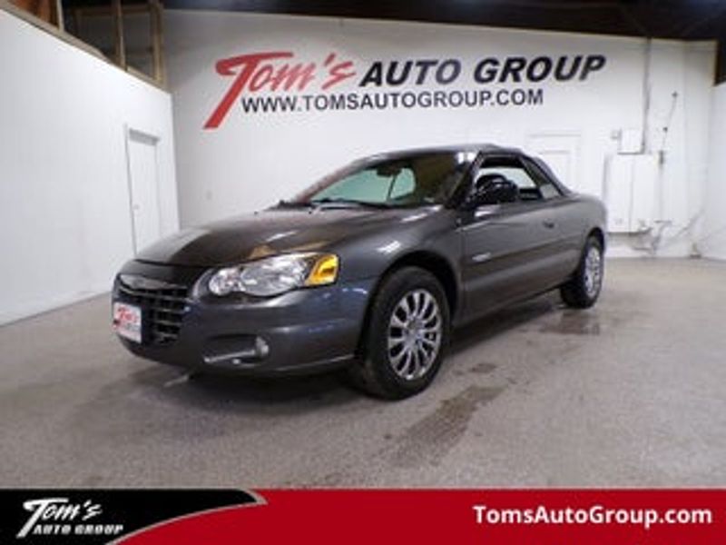 2005 Chrysler Sebring — a typically priced live listing