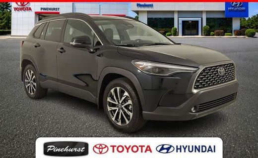 2025 Toyota Corolla Cross XLE