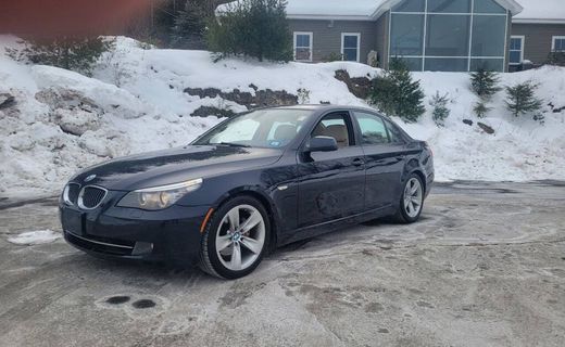 2010 BMW 528I I