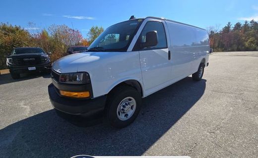 2025 Chevrolet Express EXT