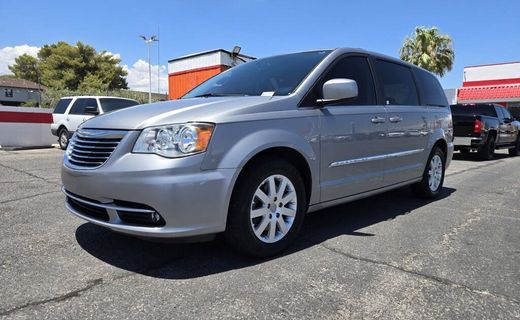 2016 Chrysler Town AND Country Touring