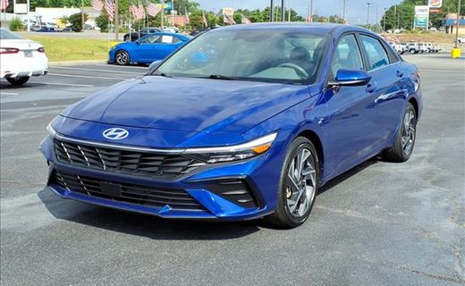 2025 Hyundai Elantra SEL Convenience